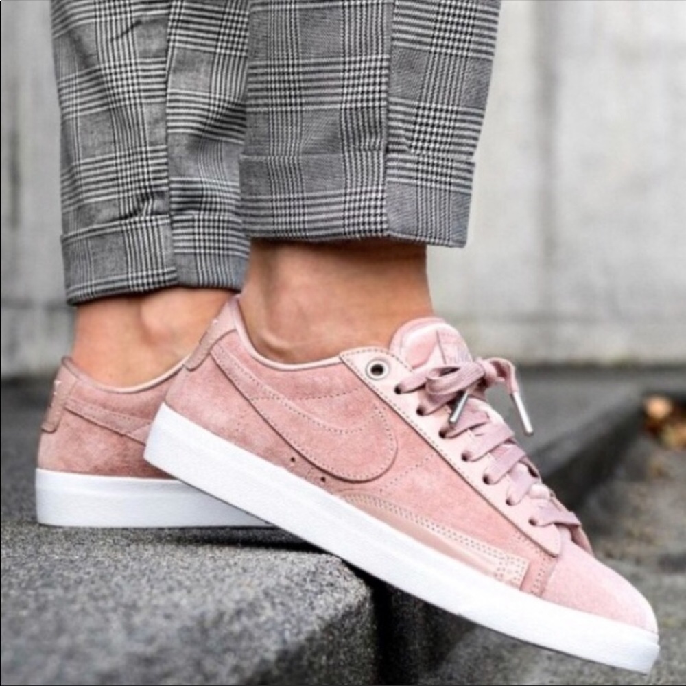 NWB 🎁 NIKE MENS • BLAZER LOW • PRISM PINK SZ 11.5 - Picture 1 of 8